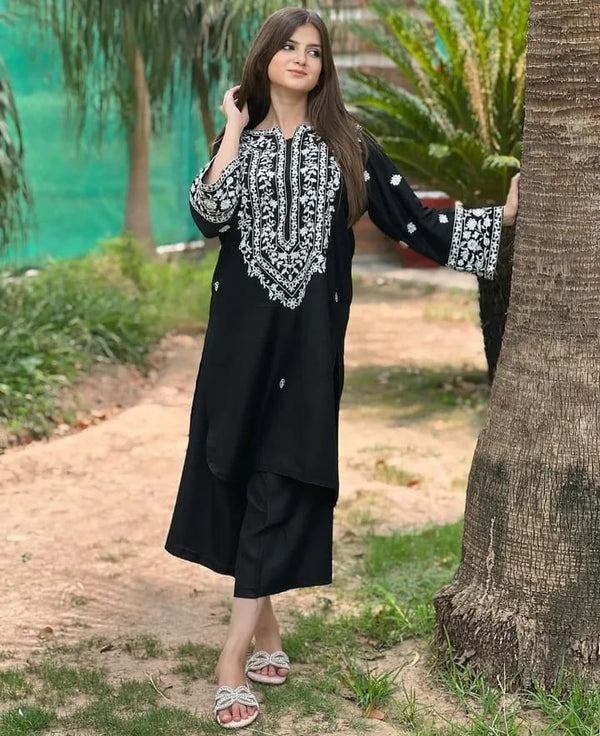 HINA EMB 2PC Black suit